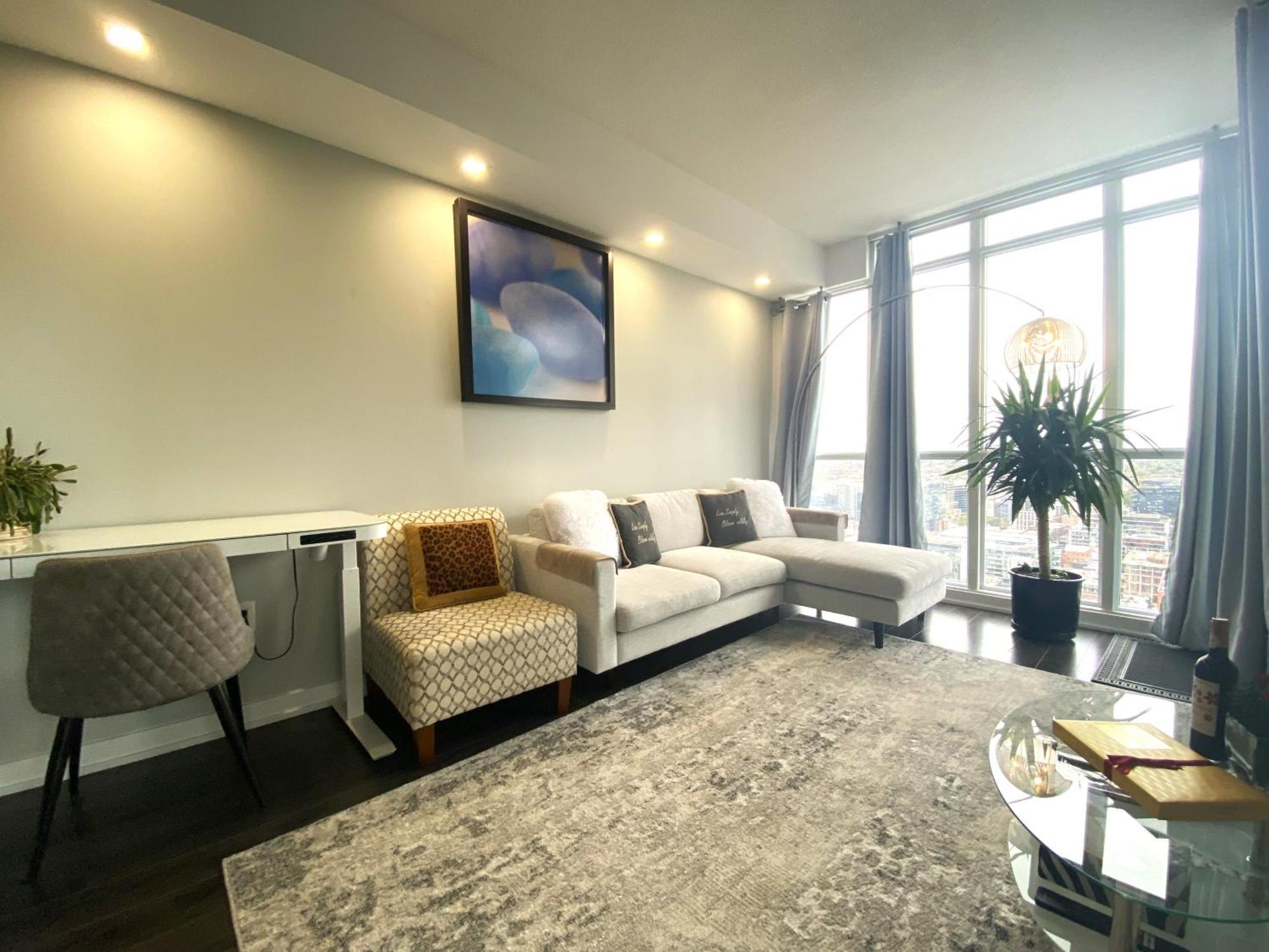 Tvhr - Luxury Condos In Heart Of Downtown Toronto Dış mekan fotoğraf
