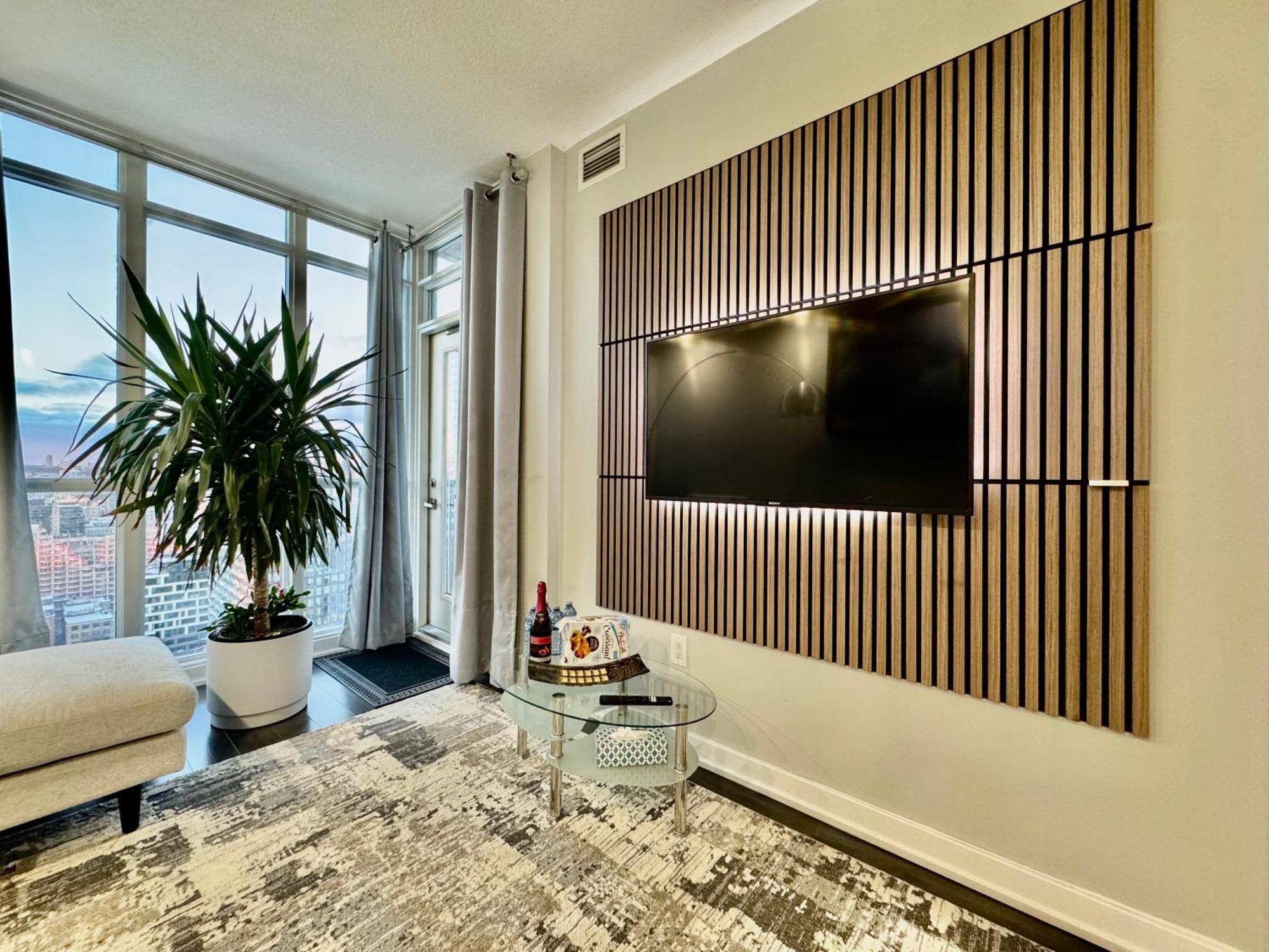 Tvhr - Luxury Condos In Heart Of Downtown Toronto Dış mekan fotoğraf