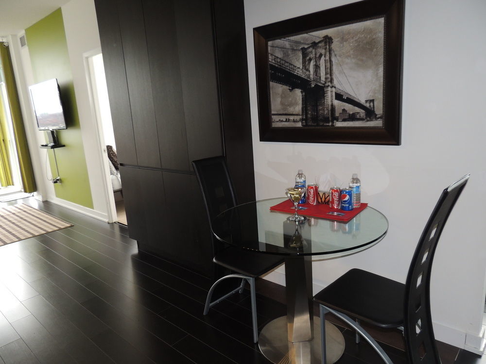 Tvhr - Luxury Condos In Heart Of Downtown Toronto Dış mekan fotoğraf