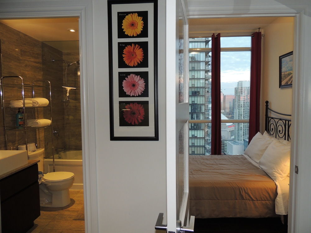 Tvhr - Luxury Condos In Heart Of Downtown Toronto Dış mekan fotoğraf