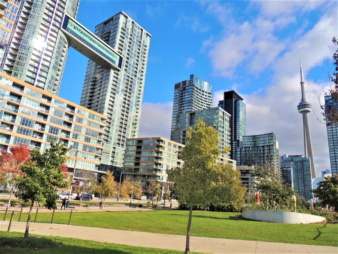 Tvhr - Luxury Condos In Heart Of Downtown Toronto Dış mekan fotoğraf